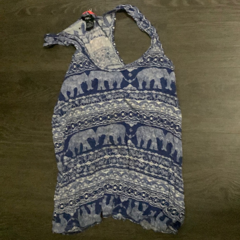 XS